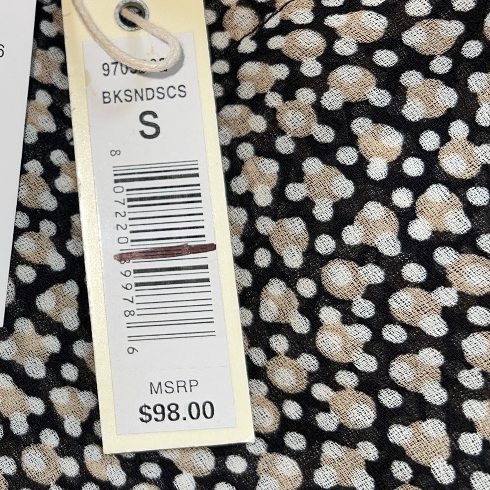 Max Studio
Print Ruffle Back Chiffon Top - Picture 6 of 6